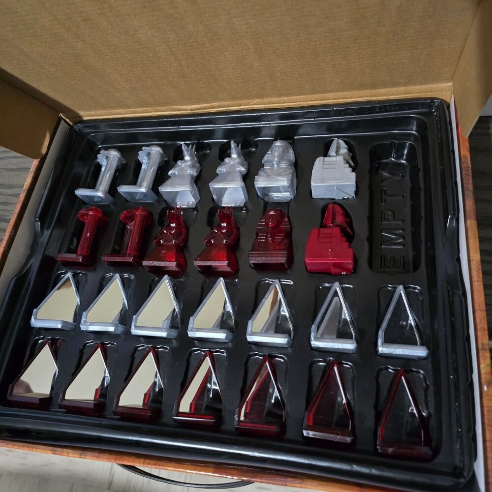 Laser Khet 2.0 Board Game Strategy Mensa Toy of the Year 100% Complete Working - Picture 5 of 7